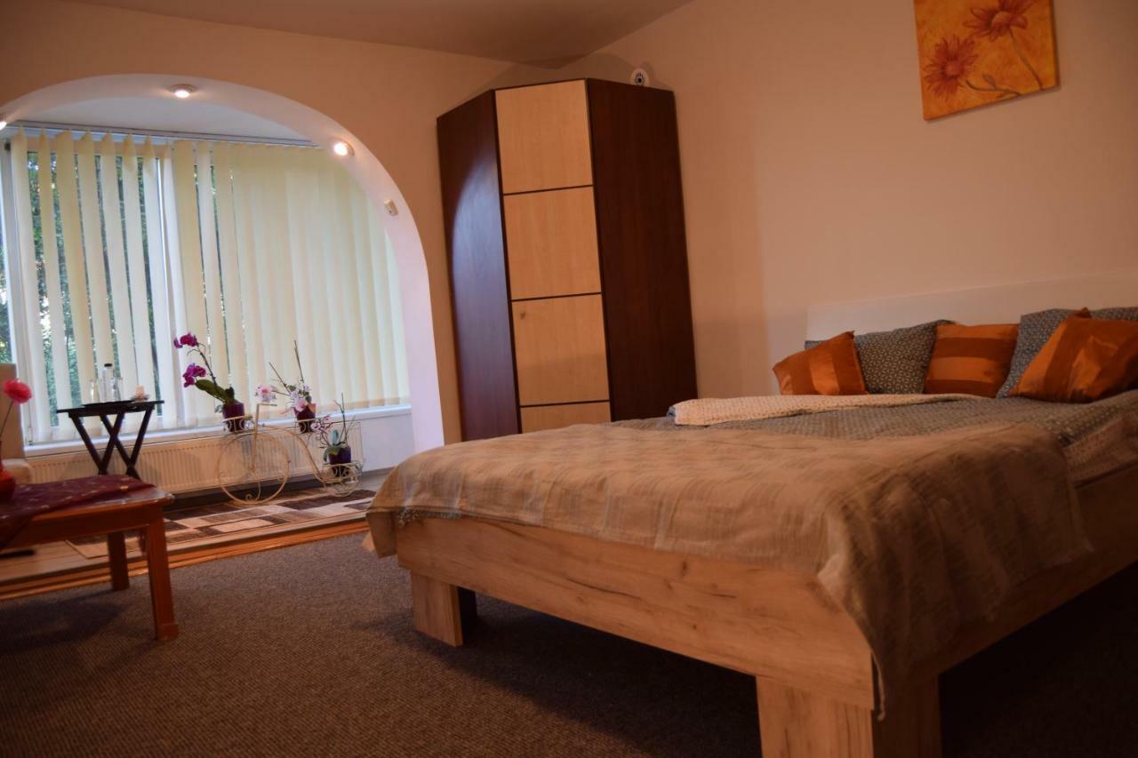 Central Appartment St'S Martin Church Μπρασόβ Εξωτερικό φωτογραφία